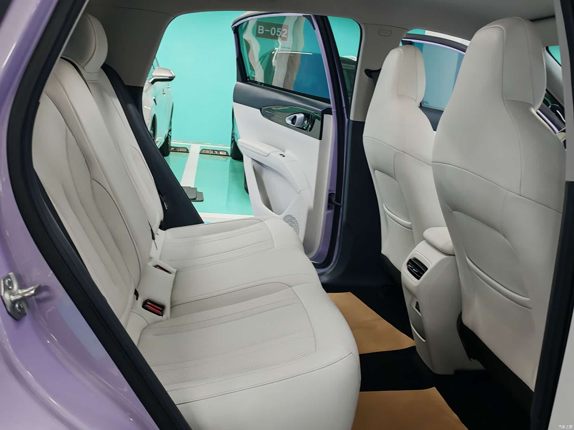 Geely Xingyuan, 2025 8