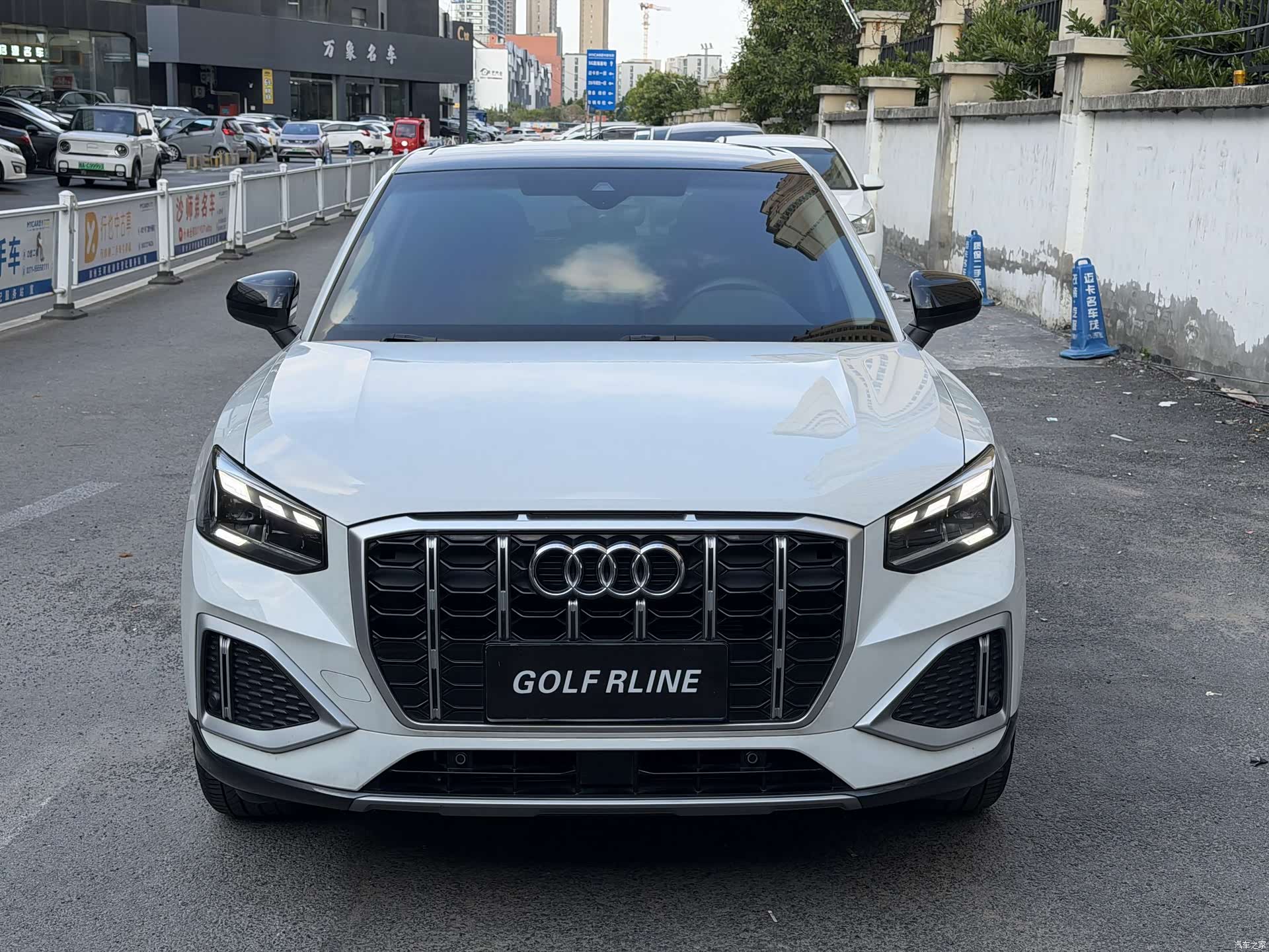 Audi Q2L, 2023 2