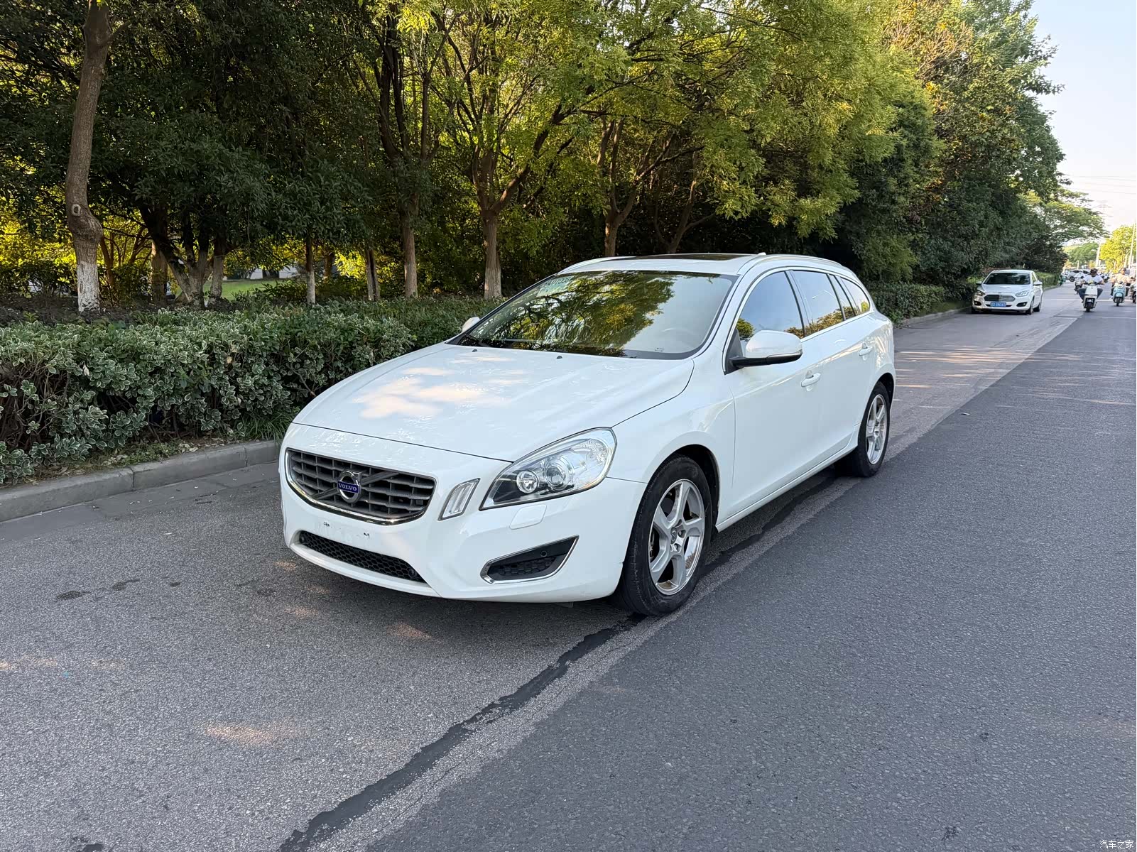 Volvo V60, 2013 1