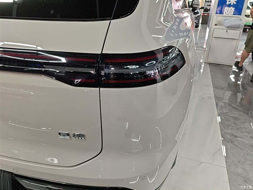 Exeed Yuan, 2024 8