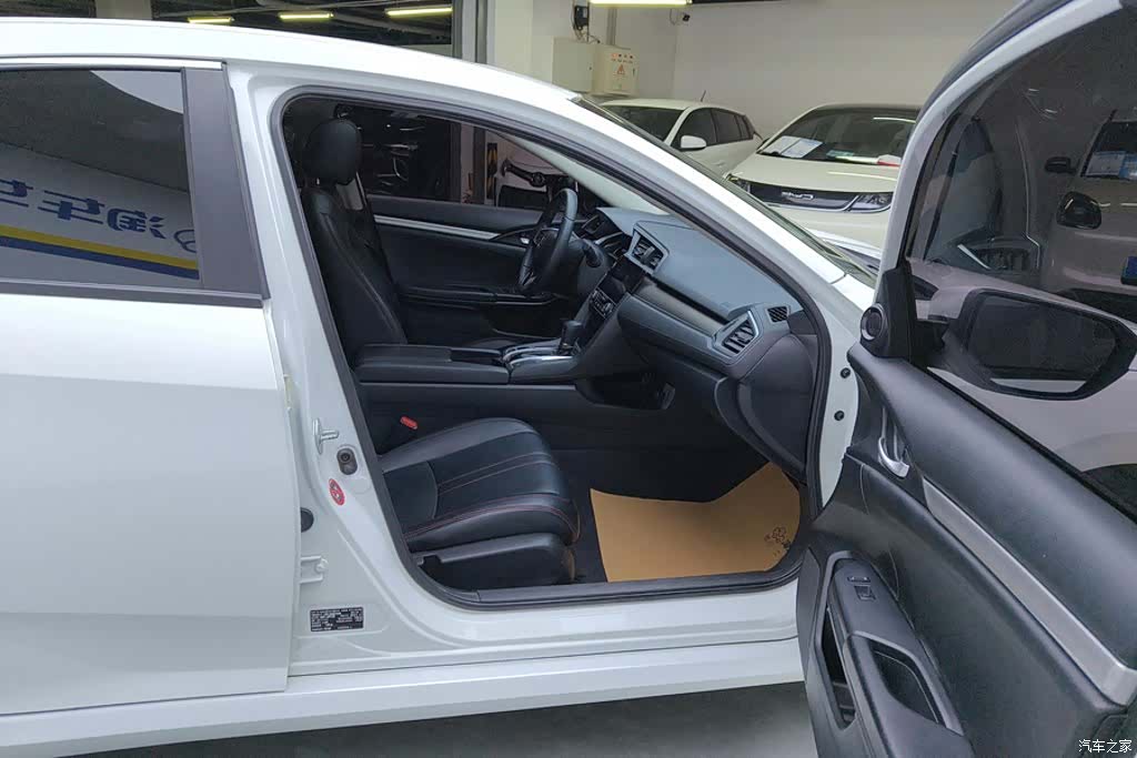 Honda Civic, 2019 8