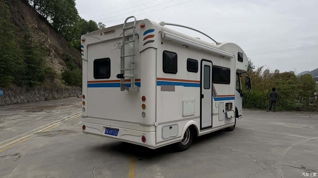 Maxus V100, 2023 4