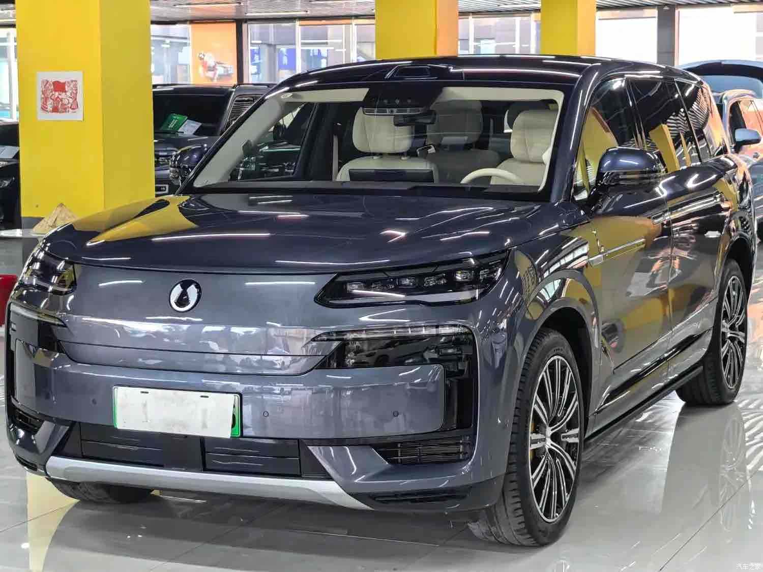 Denza N9