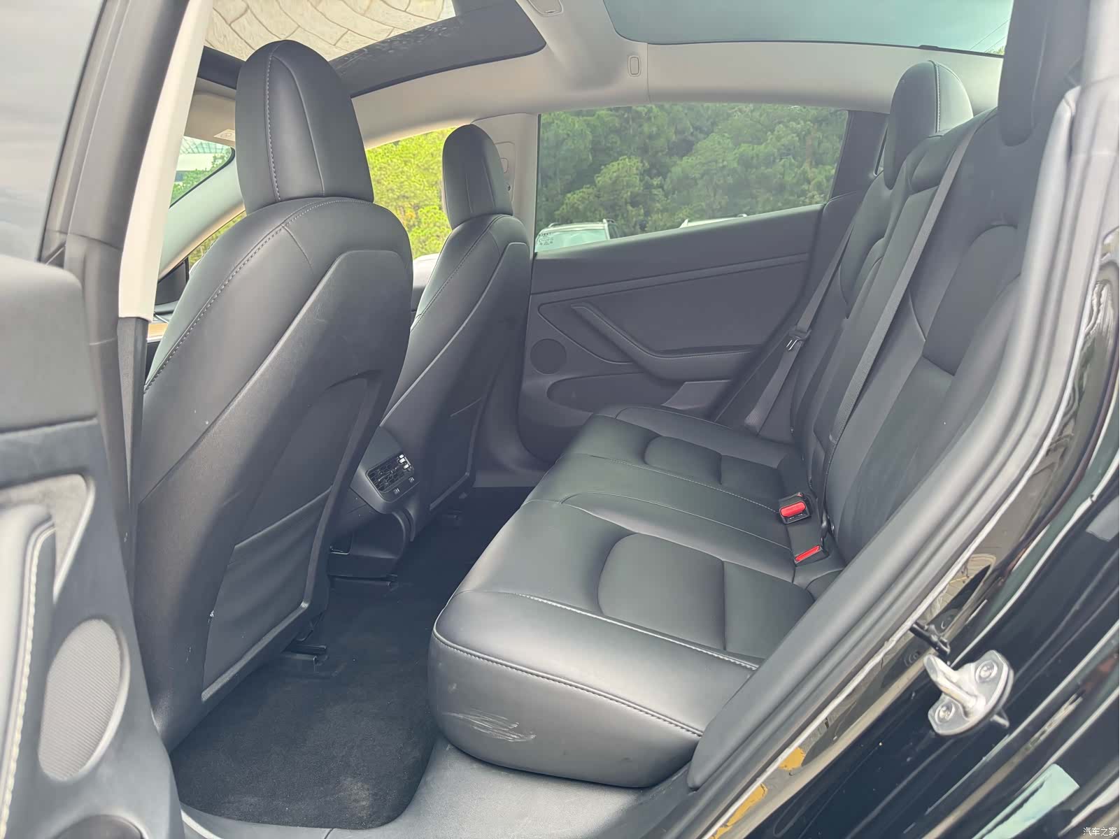 Tesla Model 3, 2023 25