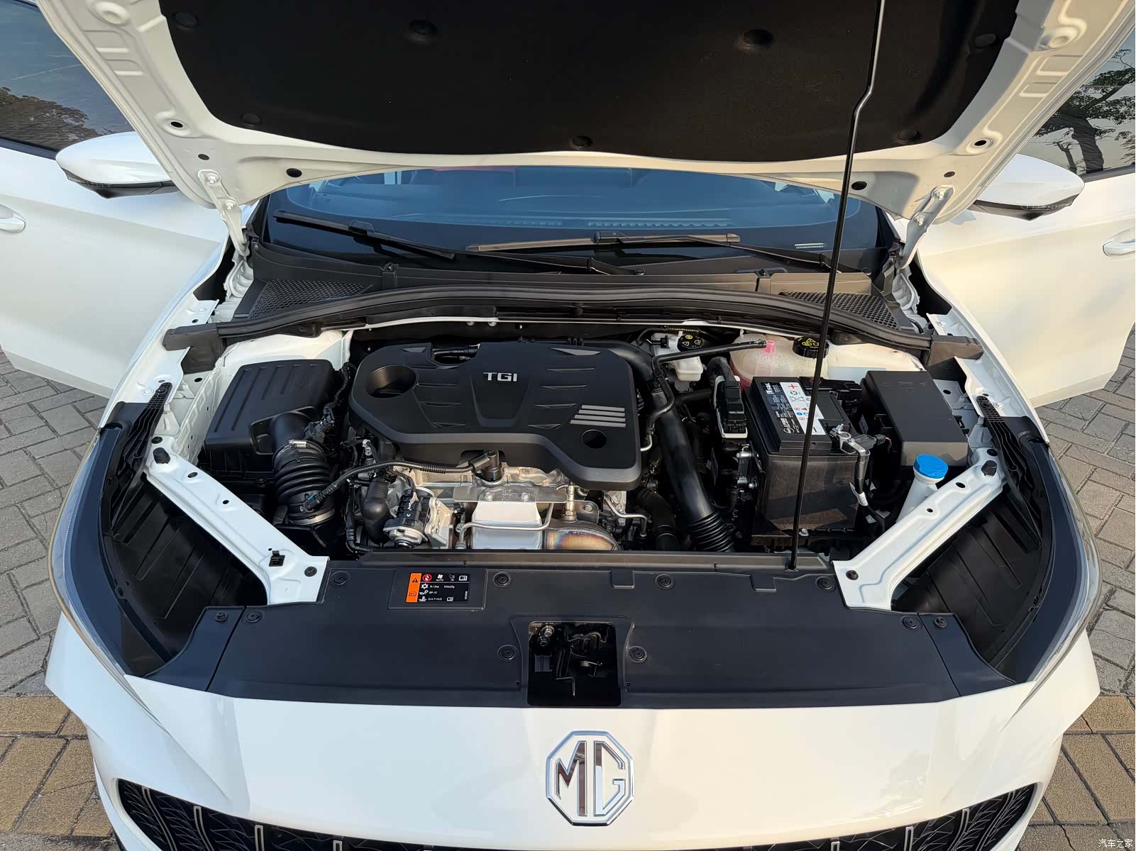 MG MG5, 2025 24