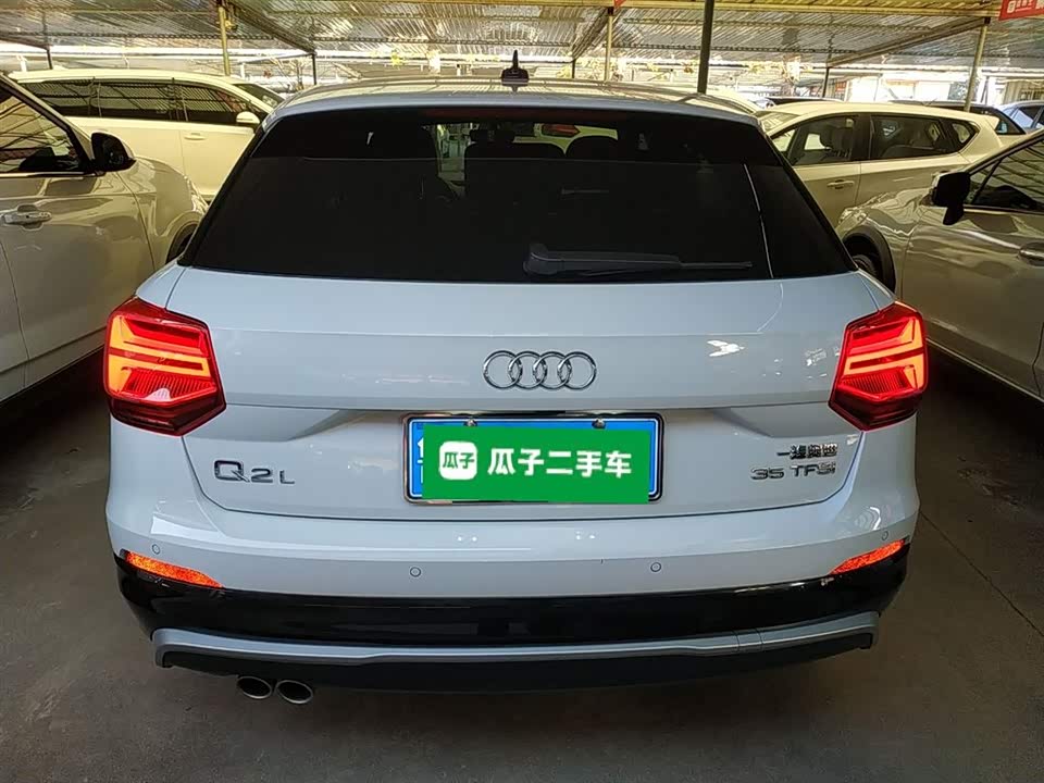 Audi Q2L
