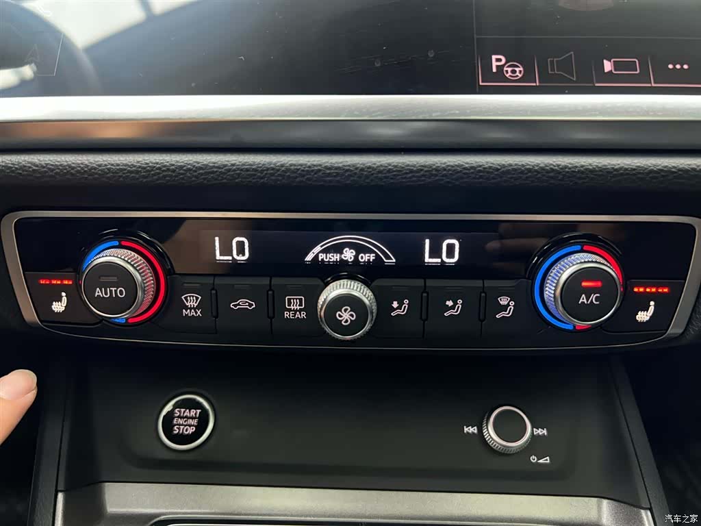 Audi Q3, 2022 23