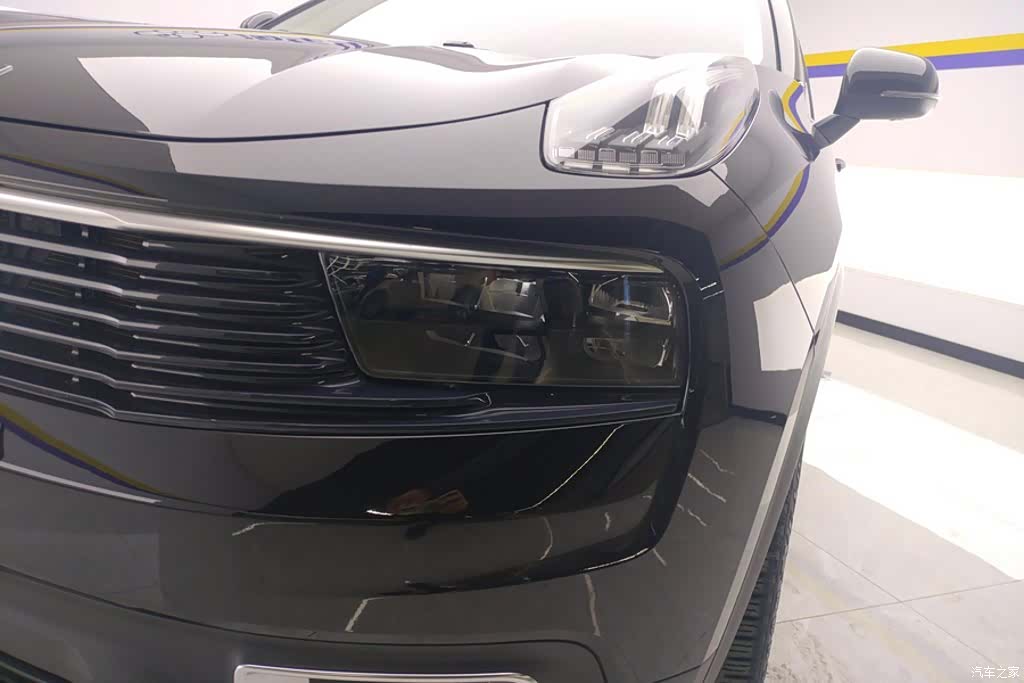 Lynk & Co 01, 2020 все фото