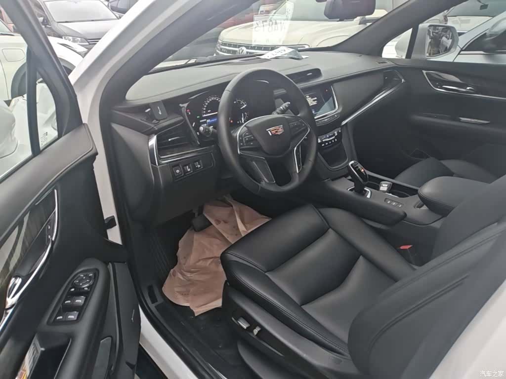 Cadillac XT5, 2019 12