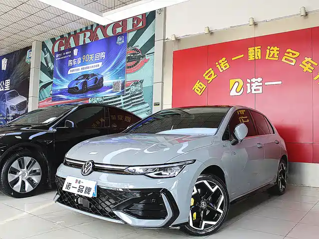 Volkswagen Golf 2025 — купить из Китая под заказ