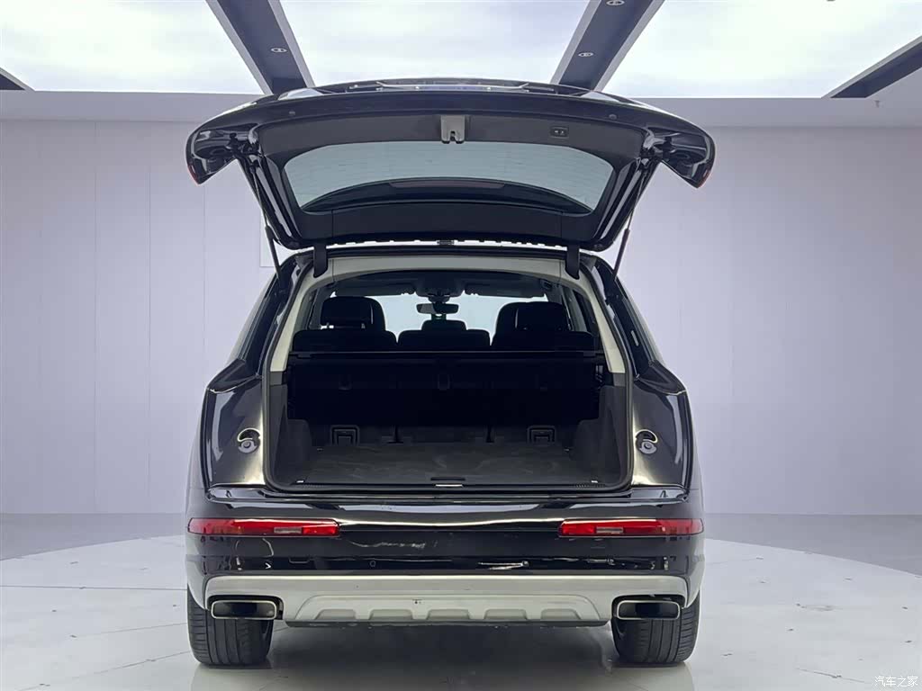 Audi Q7, 2019 9