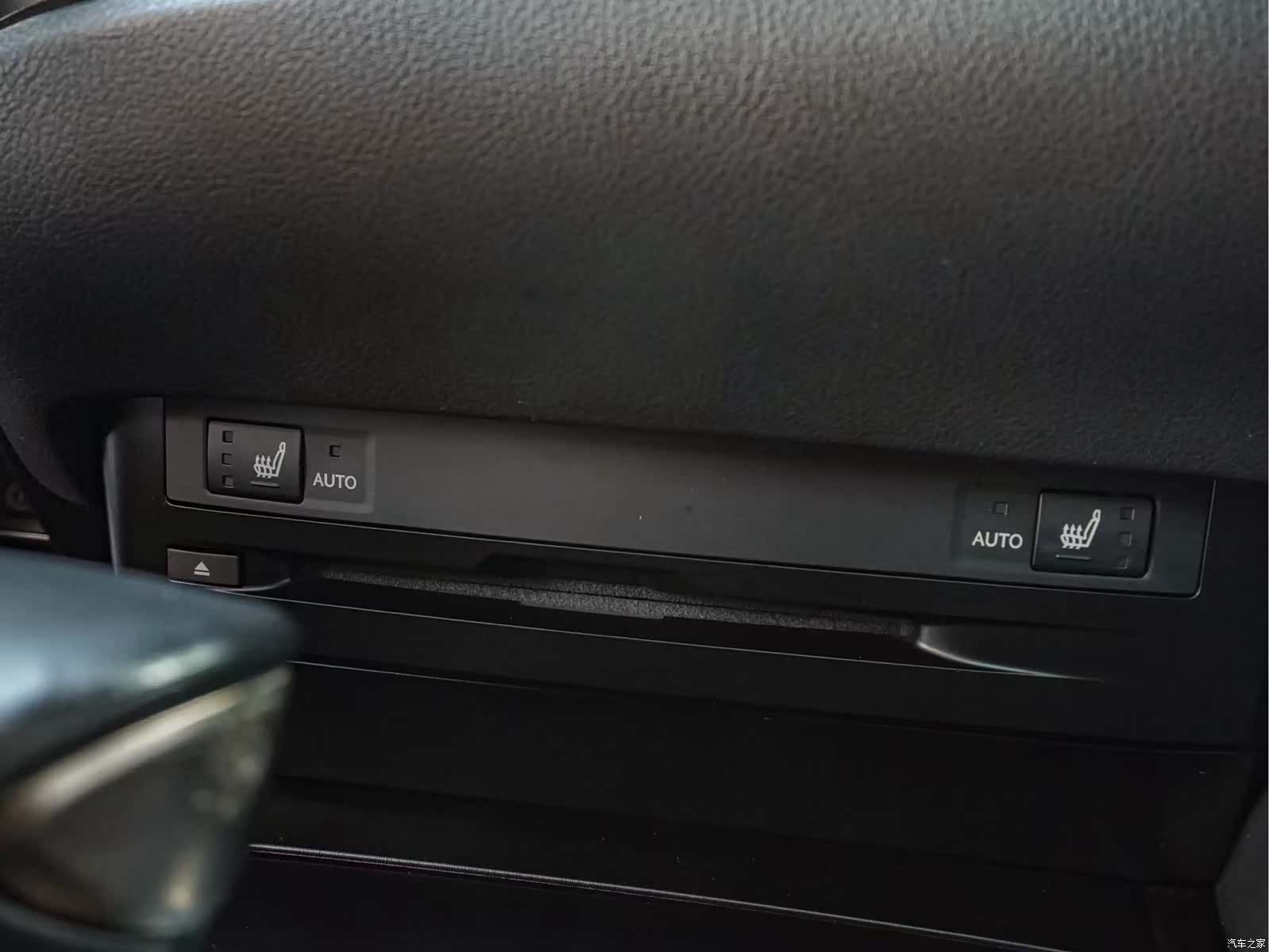 Lexus ES, 2019 13