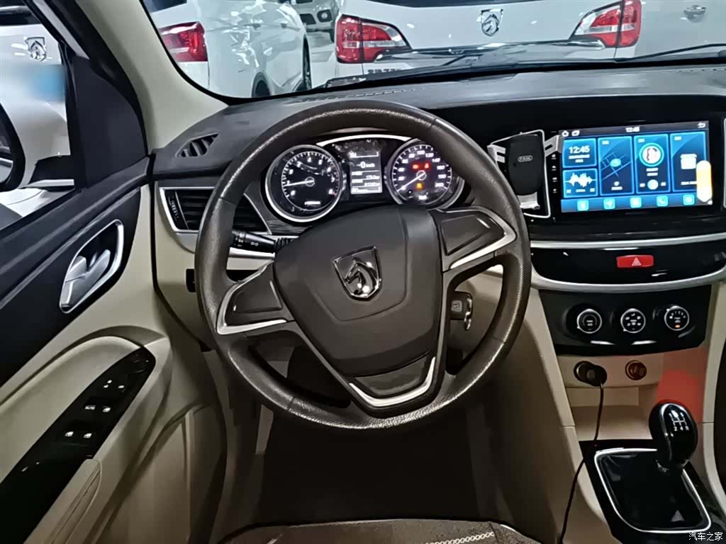 Wuling 730, 2017 11