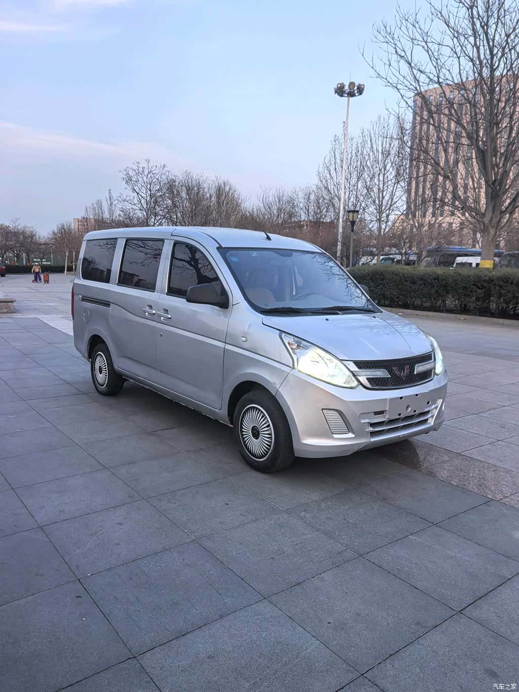 Wuling V, 2017 3