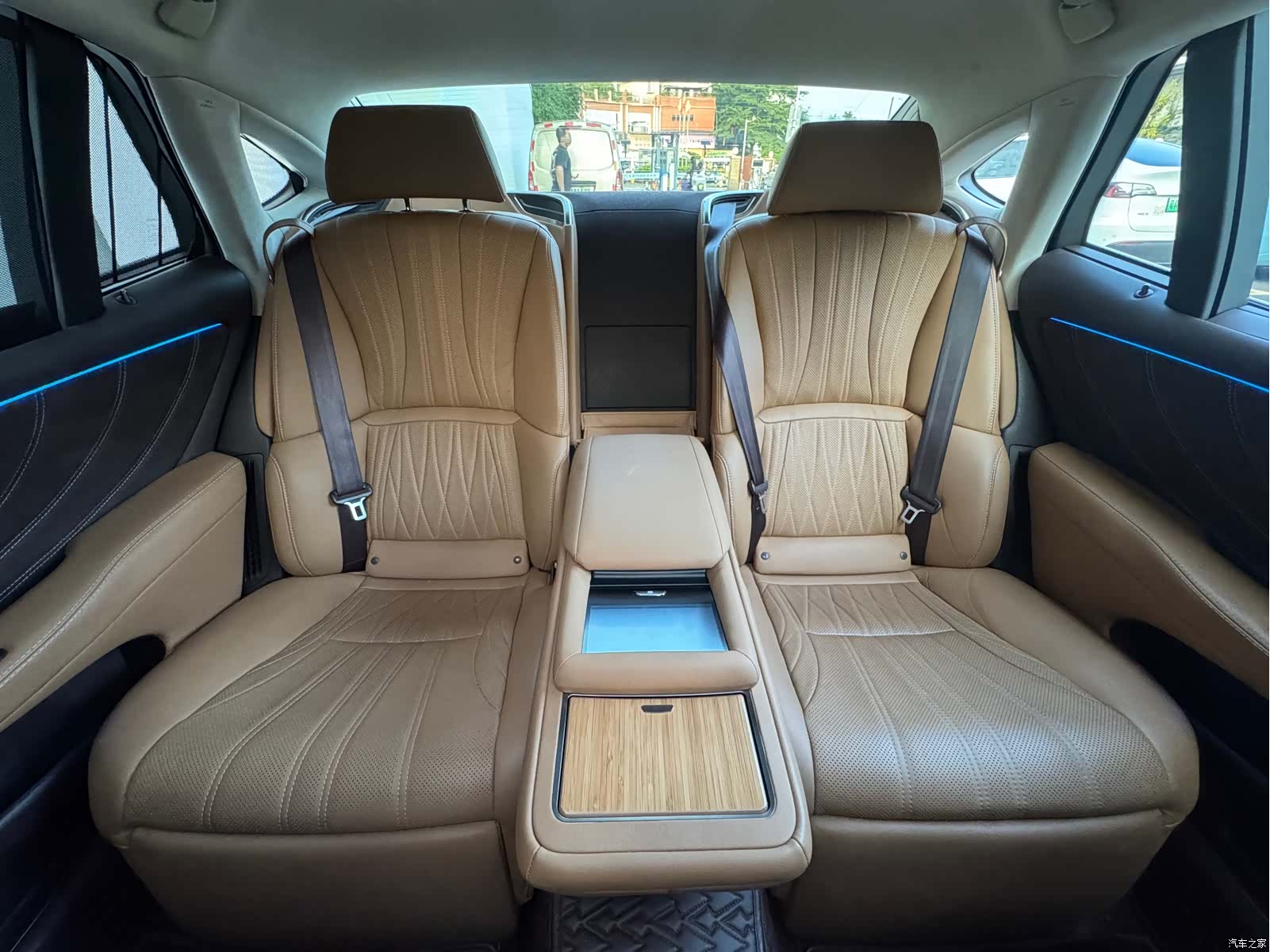 Lexus LS, 2019 14