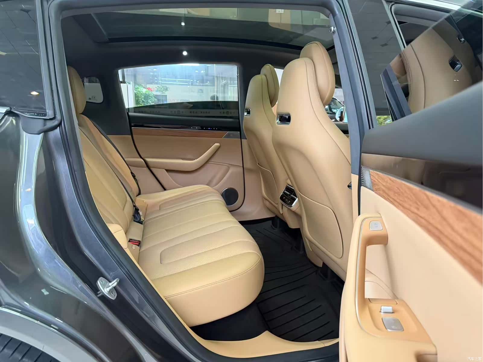 Luxeed R7, 2024 10