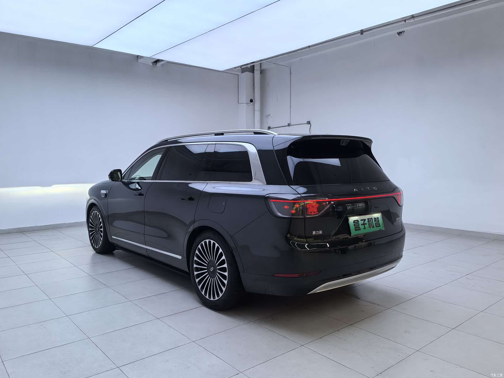 AITO M9, 2025 12