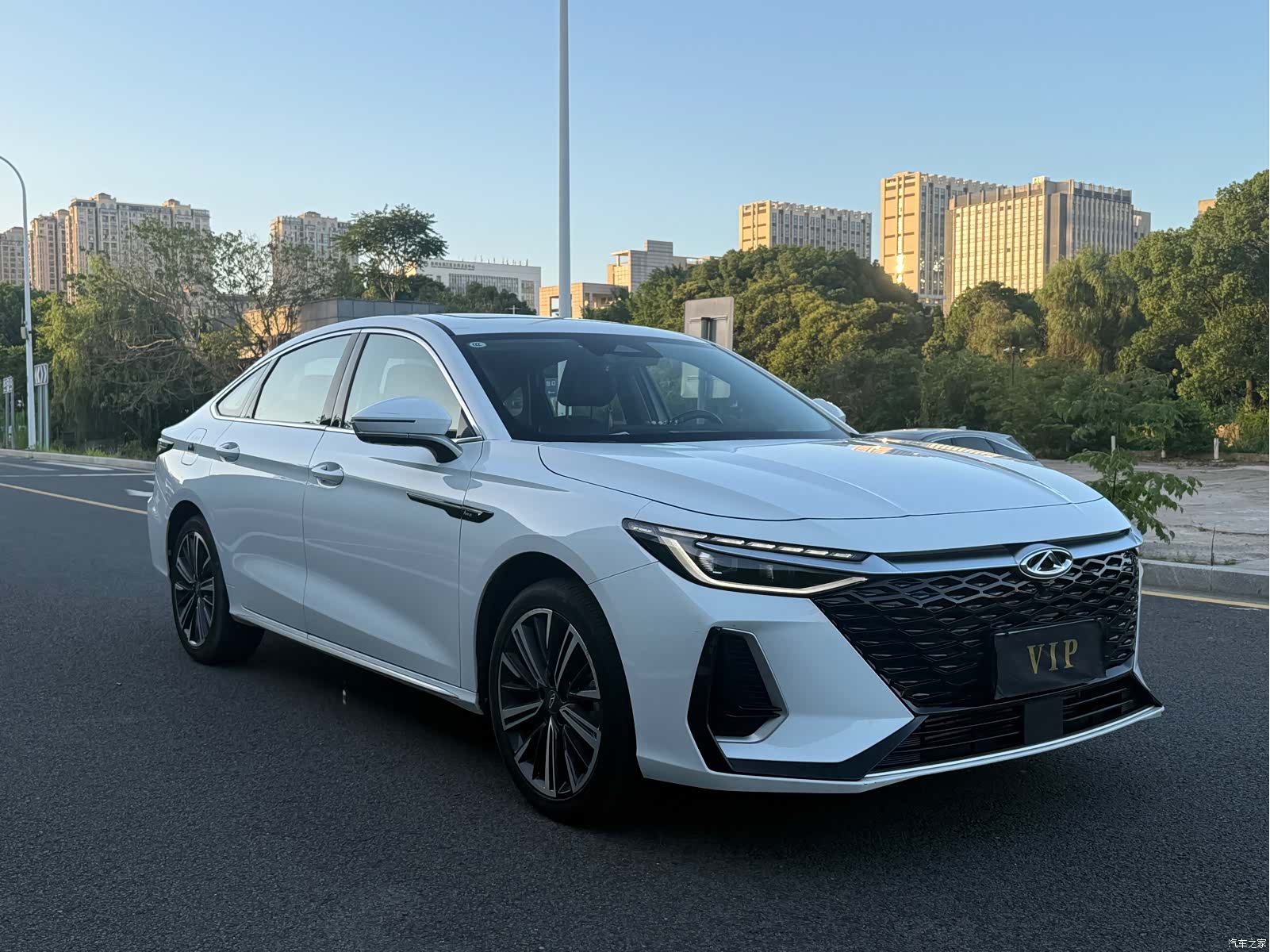 Chery Arrizo 8, 2023 3