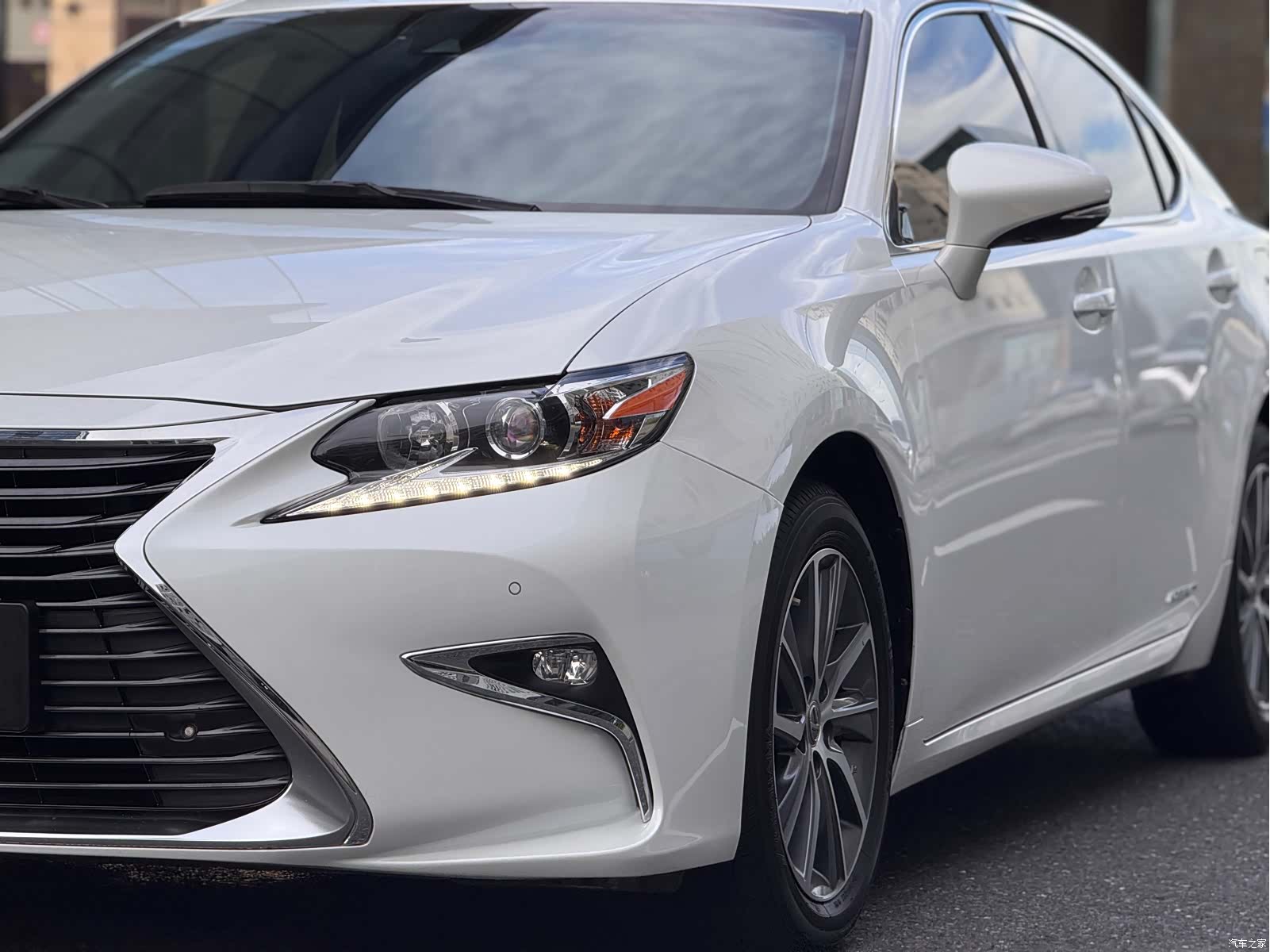 Lexus ES, 2017 28