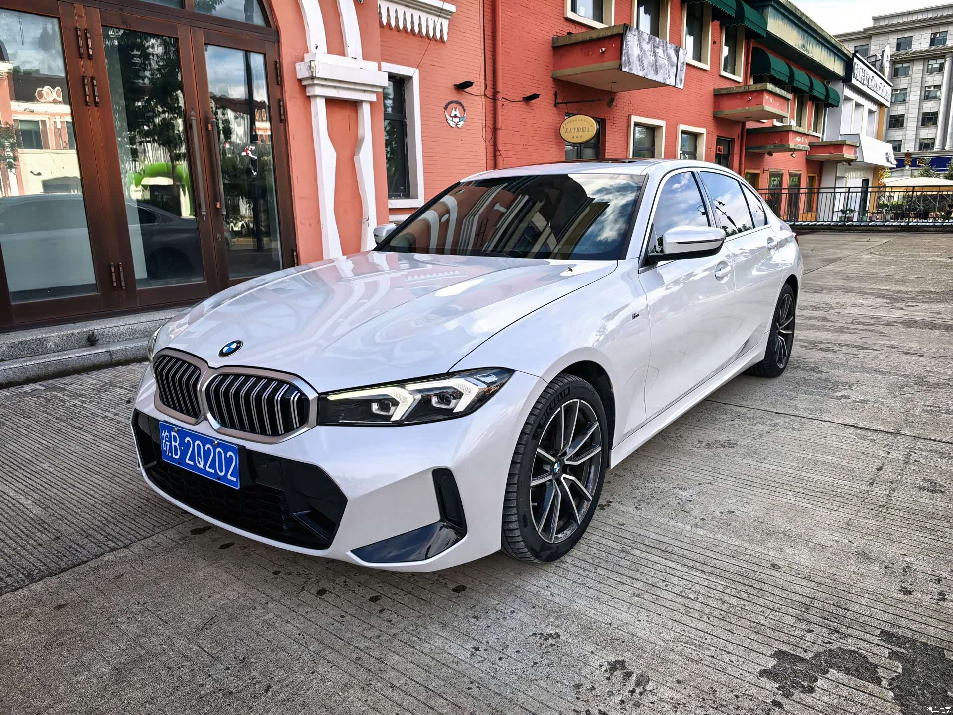 BMW 3 Series, 2023 1