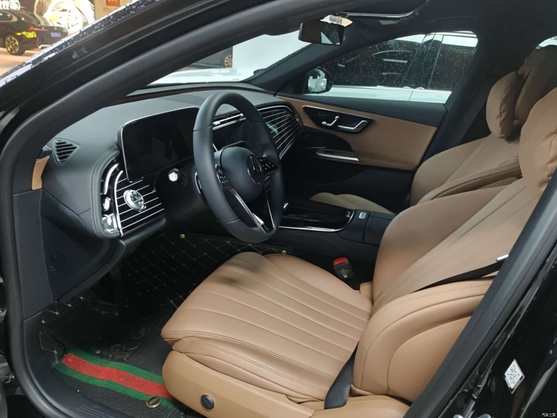 Mercedes-Benz E-Class, 2024 4