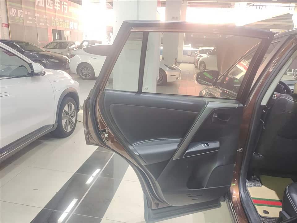 Toyota RAV4 Rongfang