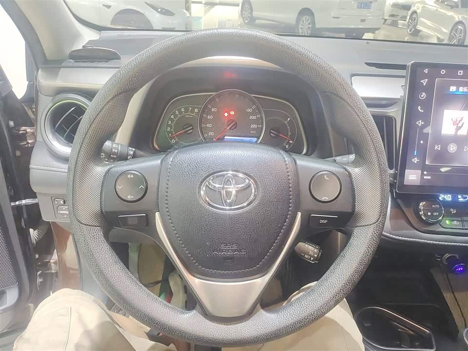Toyota RAV4 Rongfang