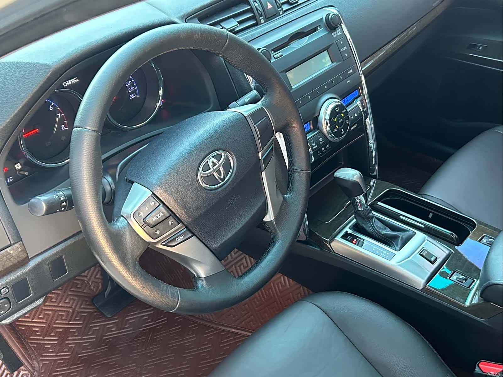 Toyota 2.5V, 2016 11