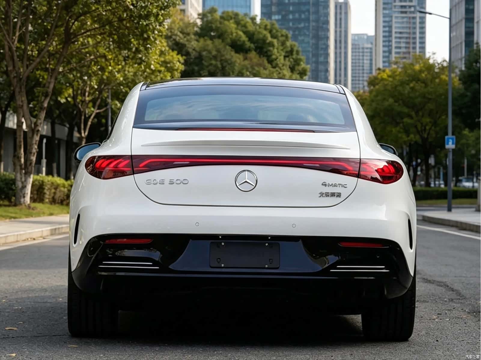 Mercedes-Benz EQE, 2026 все фото