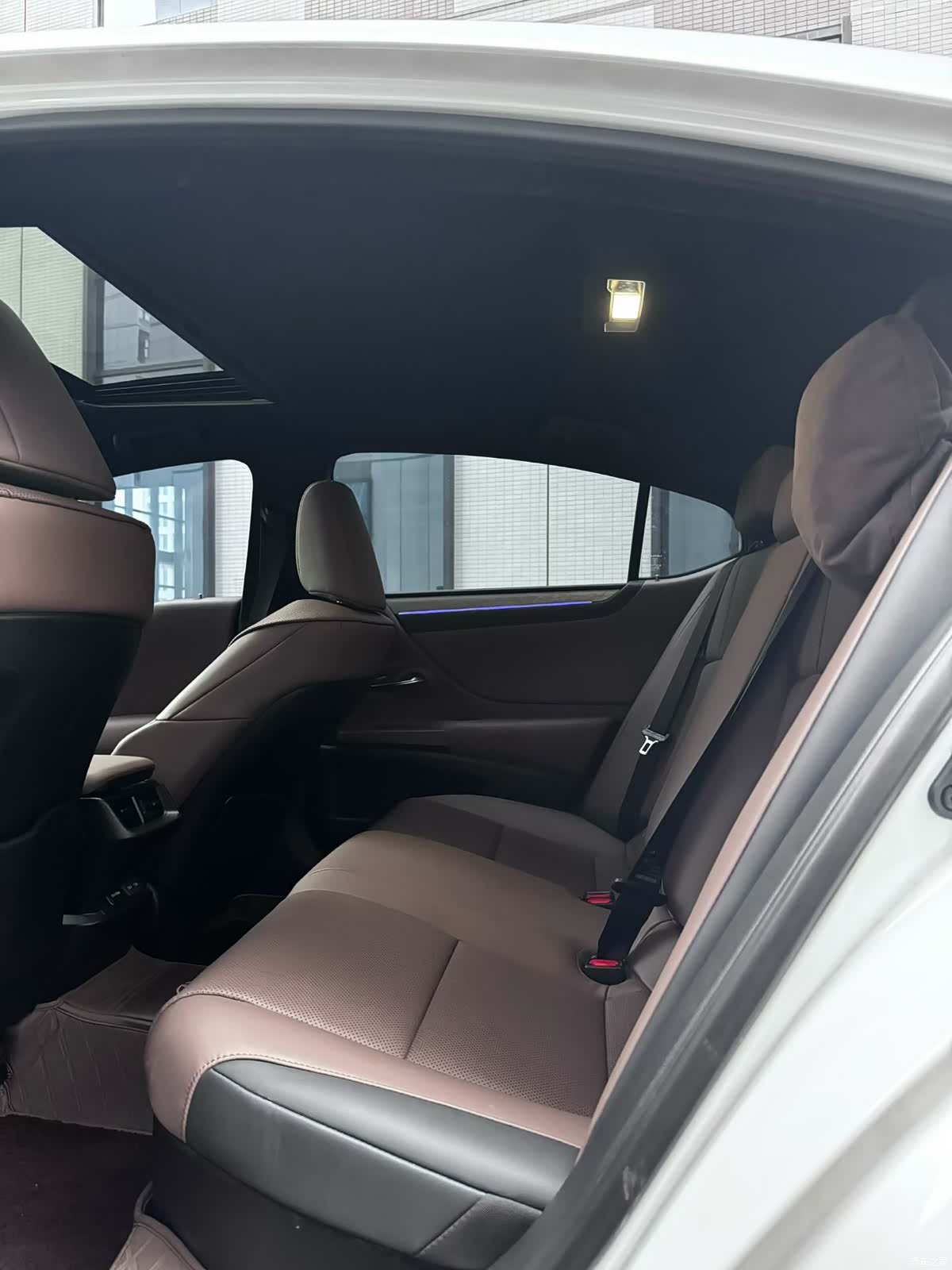 Lexus ES, 2025 6