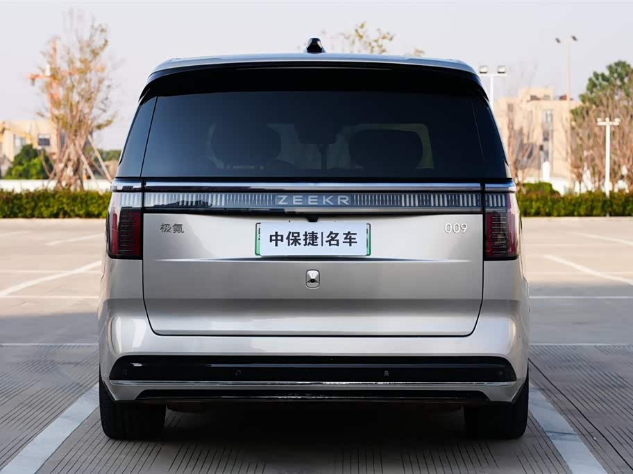 Zeekr 009