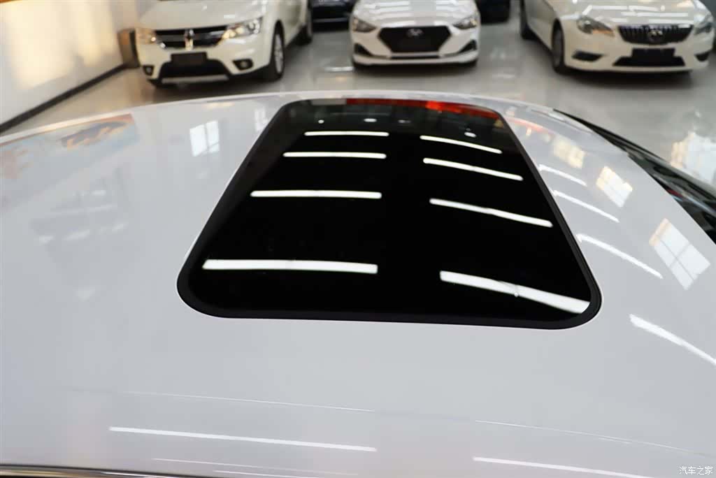 Audi A4L, 2014 23