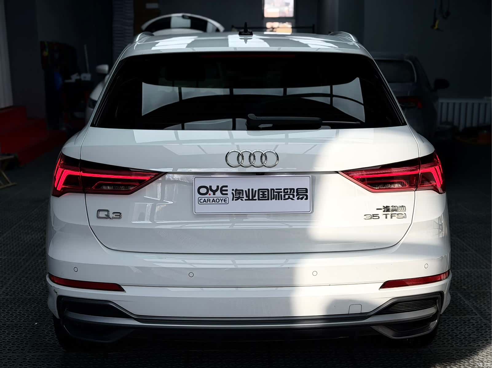 Audi Q3, 2022 все фото