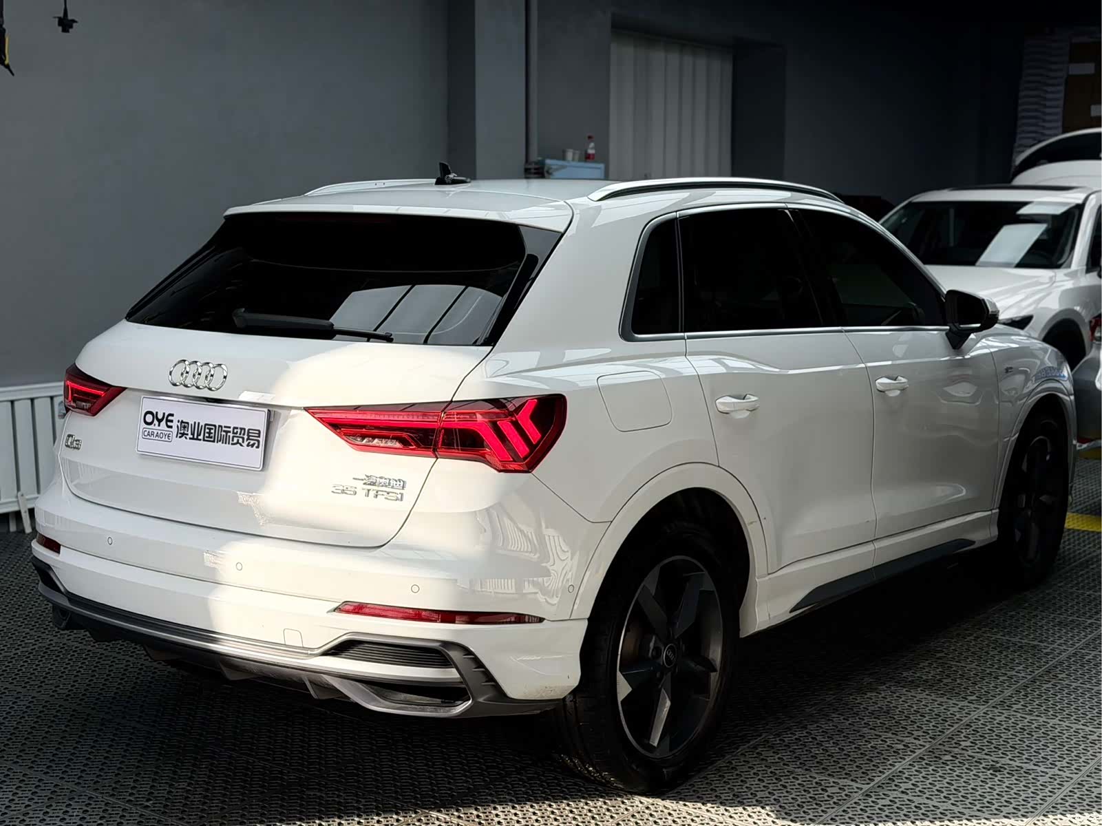Audi Q3, 2022 6