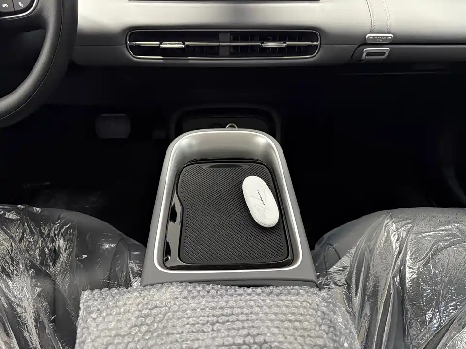 Dongfeng Nammi Nano 01