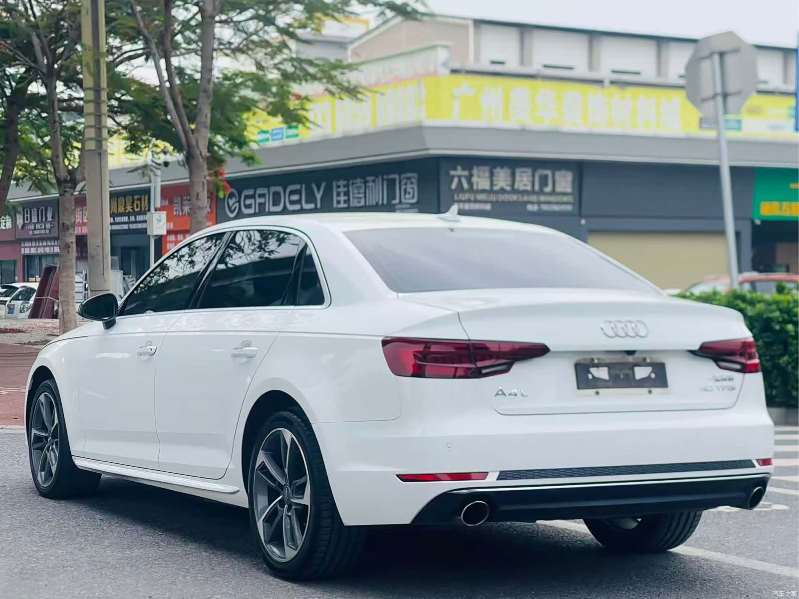Audi A4L, 2018 6