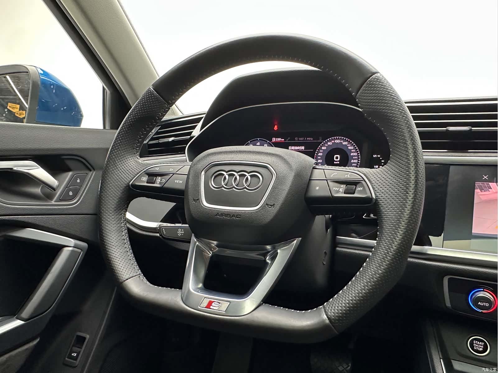 Audi Q3, 2021 10