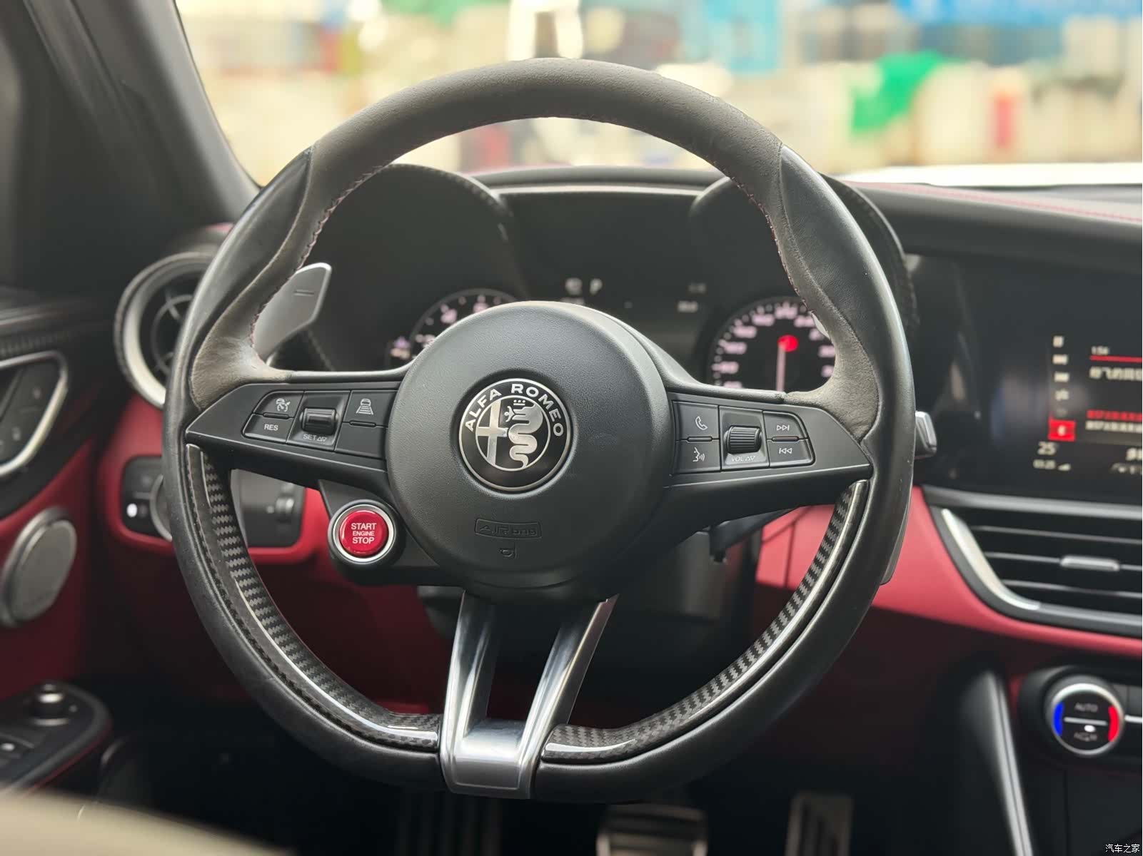 Alfa Romeo Giulia, 2018 все фото