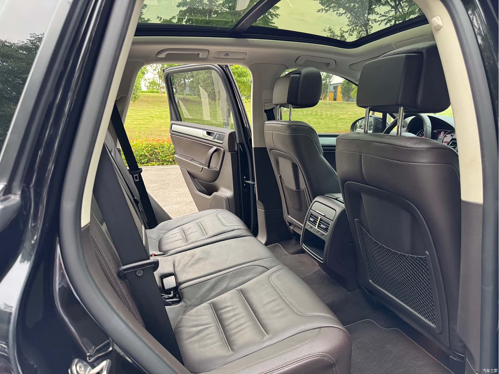 Volkswagen Touareg, 2016 12