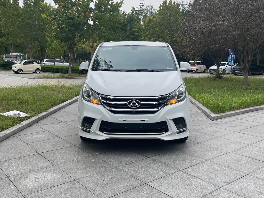 Maxus G10