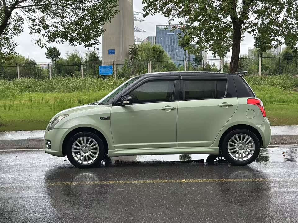 Suzuki Swift Suzuki Swift