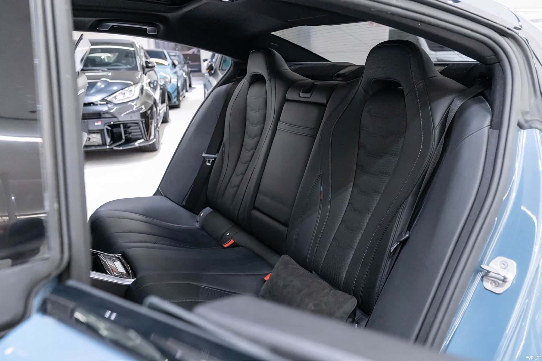 BMW 8 Series, 2020 10