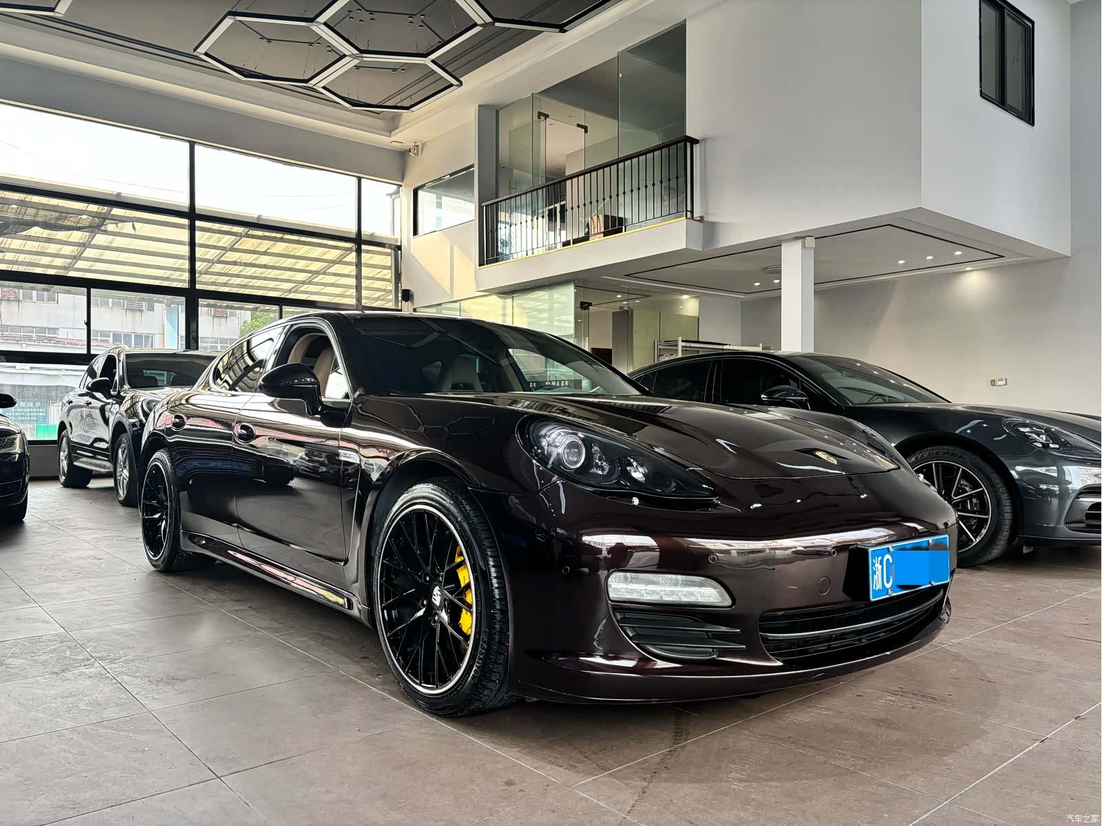 Porsche Panamera, 2011 3