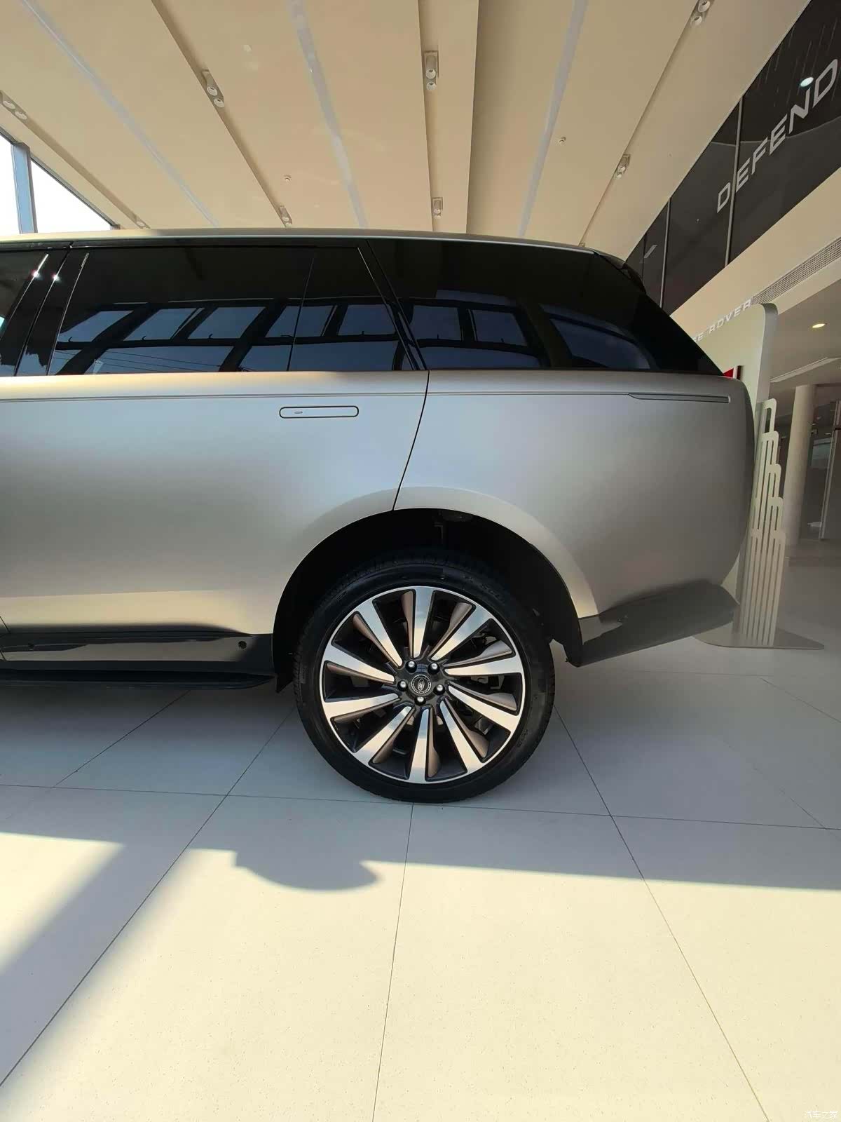 Land Rover Range Rover, 1900 10