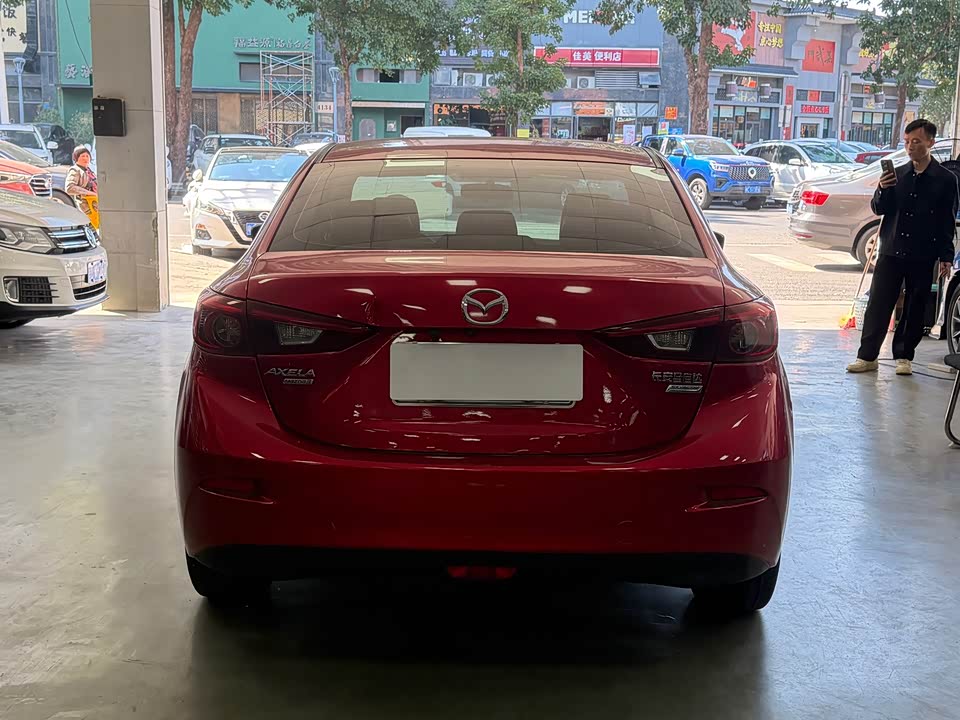 Mazda 3 Angkesaila