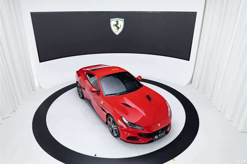 Ferrari Portofino, 2023 19