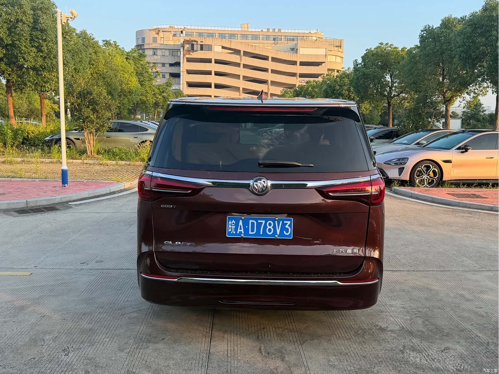 Buick GL8, 2023 11