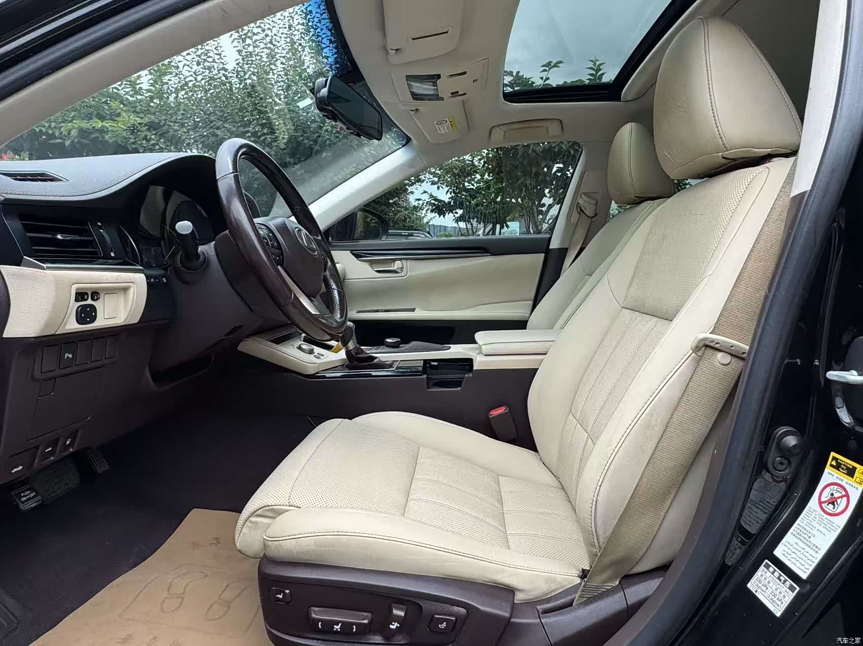 Lexus ES, 2016 10