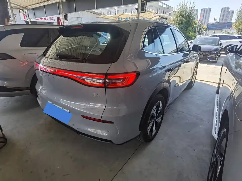 Geely Galaxy Galaxy E5