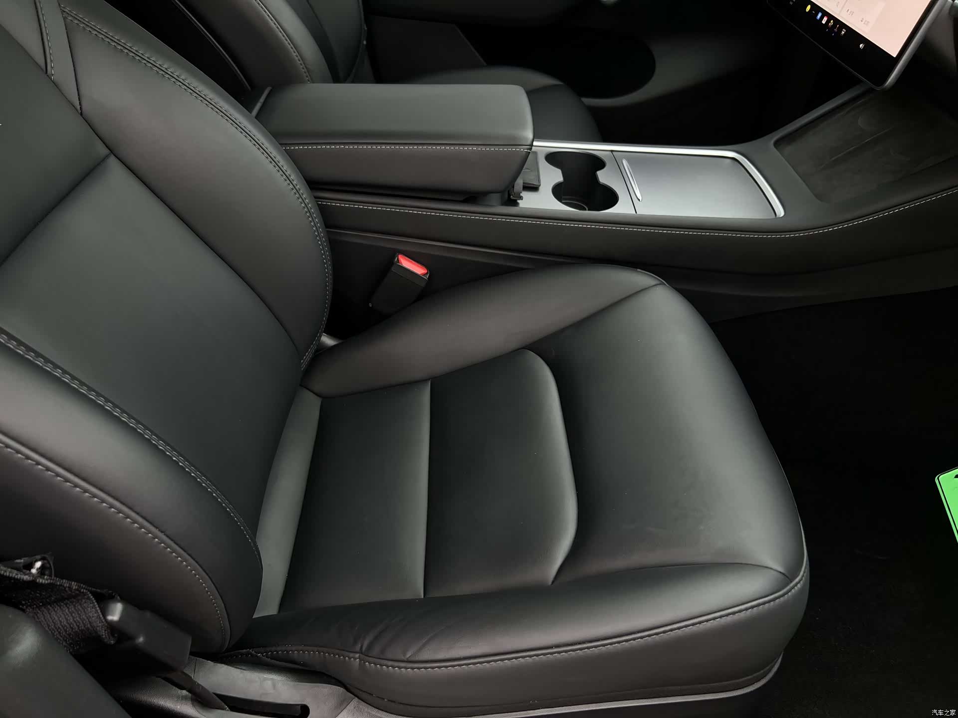 Tesla Model Y, 2023 12